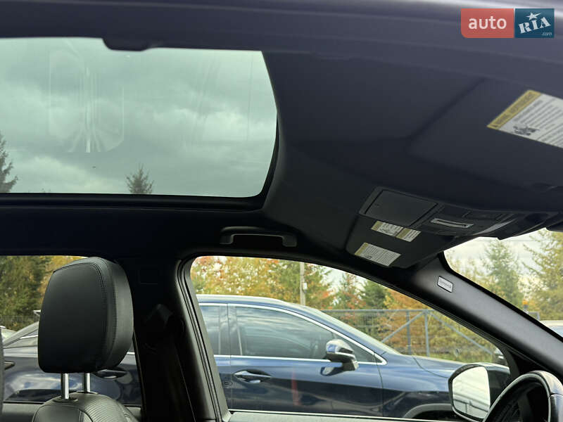 Позашляховик / Кросовер Land Rover Discovery Sport 2016 в Дрогобичі