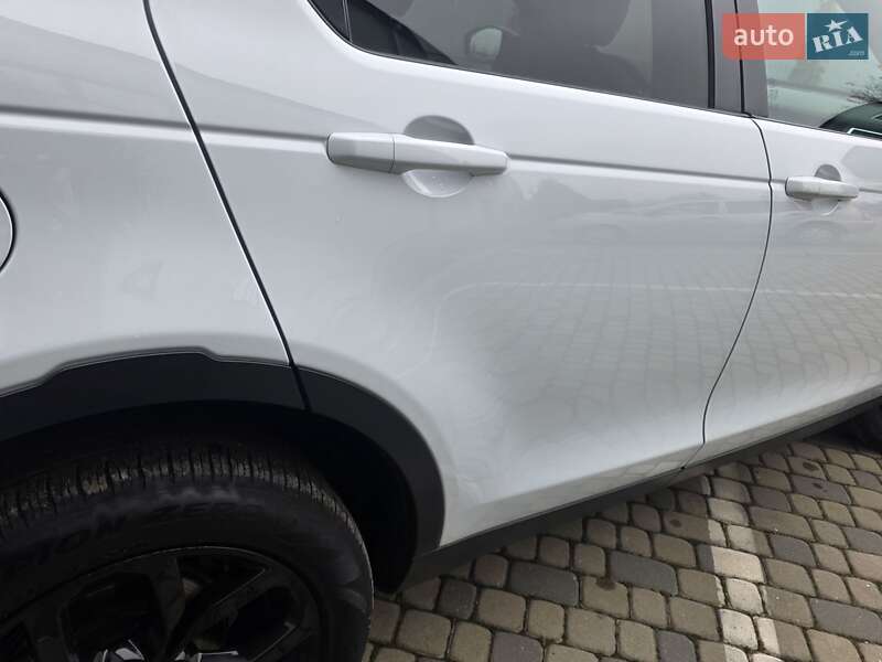 Позашляховик / Кросовер Land Rover Discovery Sport 2016 в Івано-Франківську