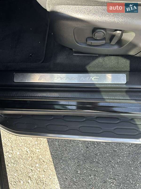 Внедорожник / Кроссовер Land Rover Discovery Sport 2020 в Киеве