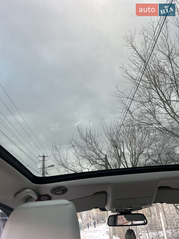 Внедорожник / Кроссовер Land Rover Discovery Sport 2015 в Монастыриске