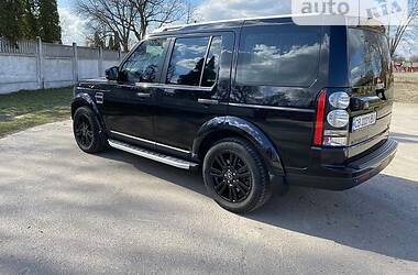 Позашляховик / Кросовер Land Rover Discovery 2016 в 