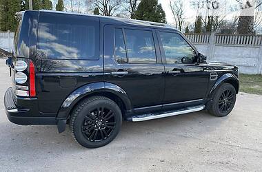 Позашляховик / Кросовер Land Rover Discovery 2016 в 