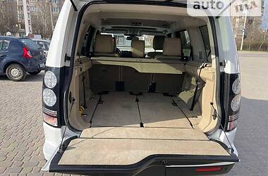 Внедорожник / Кроссовер Land Rover Discovery 2015 в 