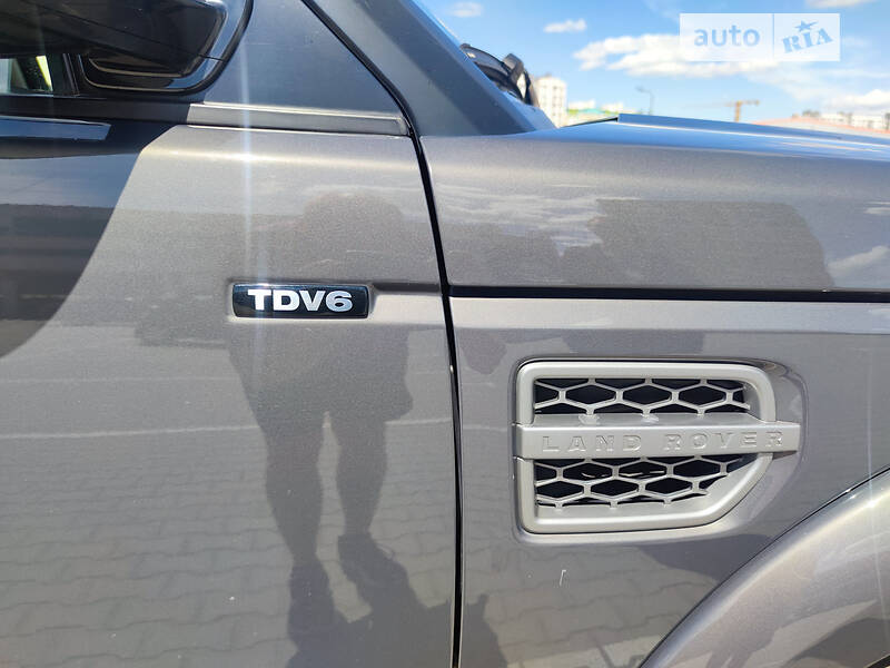 Позашляховик / Кросовер Land Rover Discovery 2016 в Києві