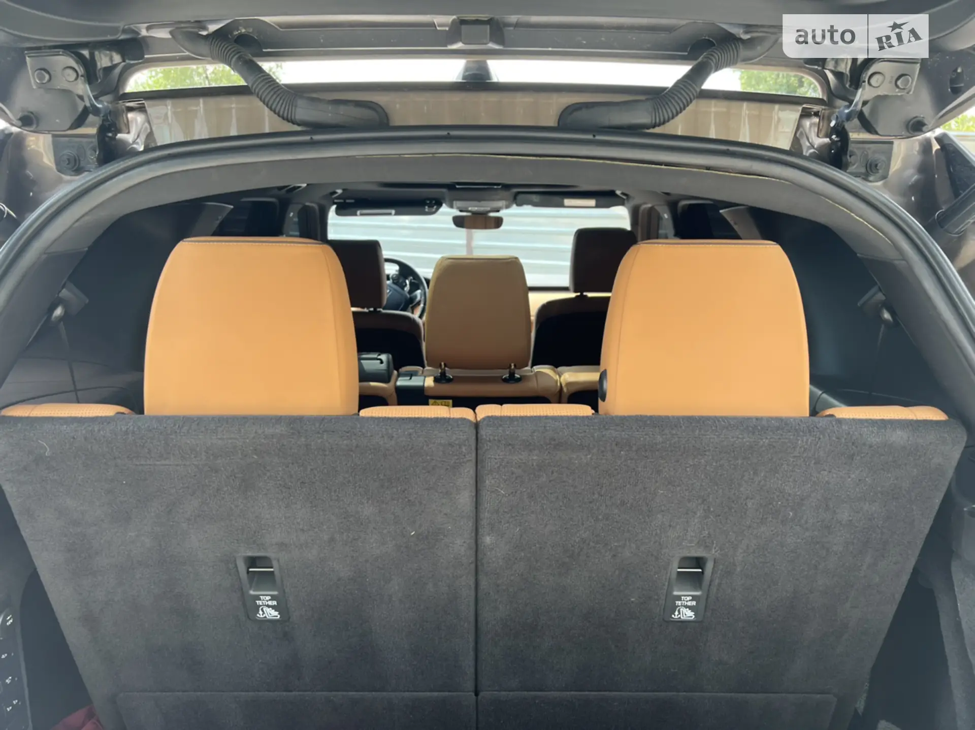 2017 Land Rover Discovery - мініатюра 30