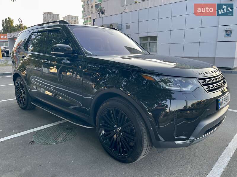 Внедорожник / Кроссовер Land Rover Discovery 2017 в Киеве