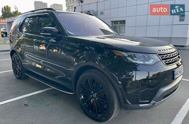 Позашляховик / Кросовер Land Rover Discovery 2017 в 