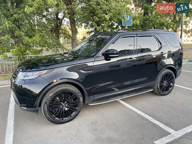 Внедорожник / Кроссовер Land Rover Discovery 2017 в Киеве