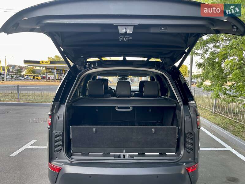 Внедорожник / Кроссовер Land Rover Discovery 2017 в Киеве