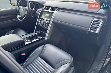 Позашляховик / Кросовер Land Rover Discovery 2017 в 