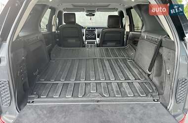 Позашляховик / Кросовер Land Rover Discovery 2017 в 