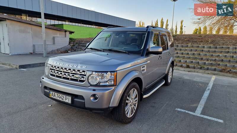 Land Rover Discovery 2012