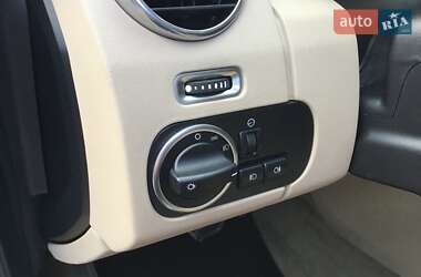 Позашляховик / Кросовер Land Rover Discovery 2015 в Кривому Розі