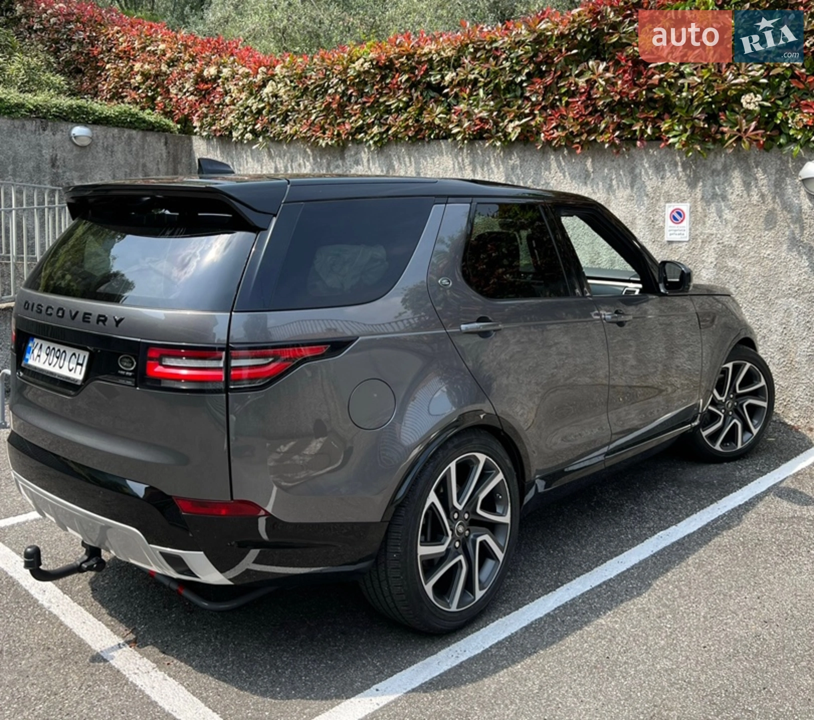 2017 Land Rover Discovery - мініатюра 2