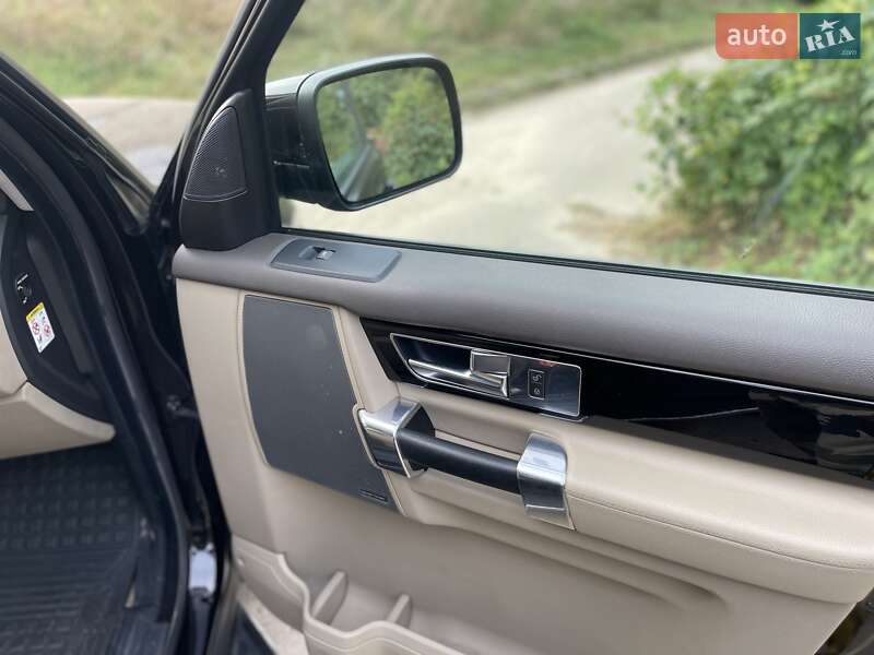 Позашляховик / Кросовер Land Rover Discovery 2012 в Києві