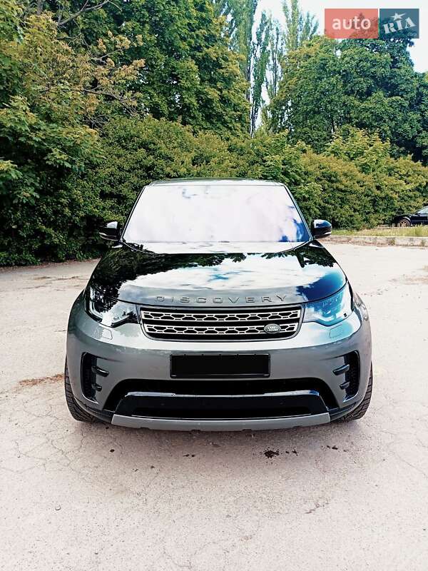 Внедорожник / Кроссовер Land Rover Discovery 2017 в Киеве