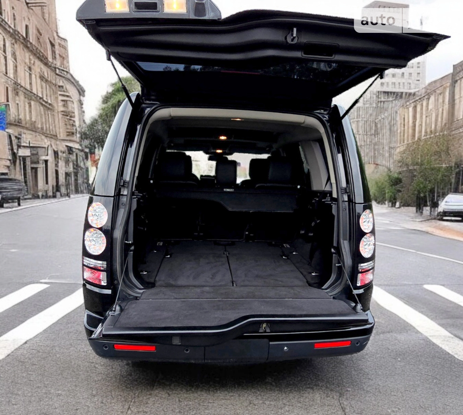 2014 Land Rover Discovery - мініатюра 7