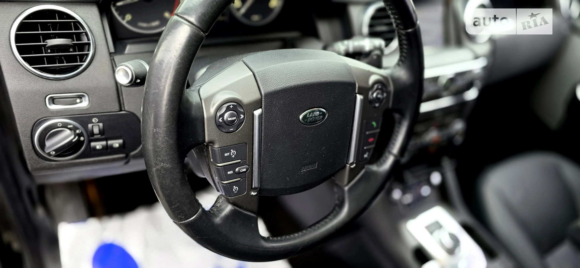 2014 Land Rover Discovery - мініатюра 17