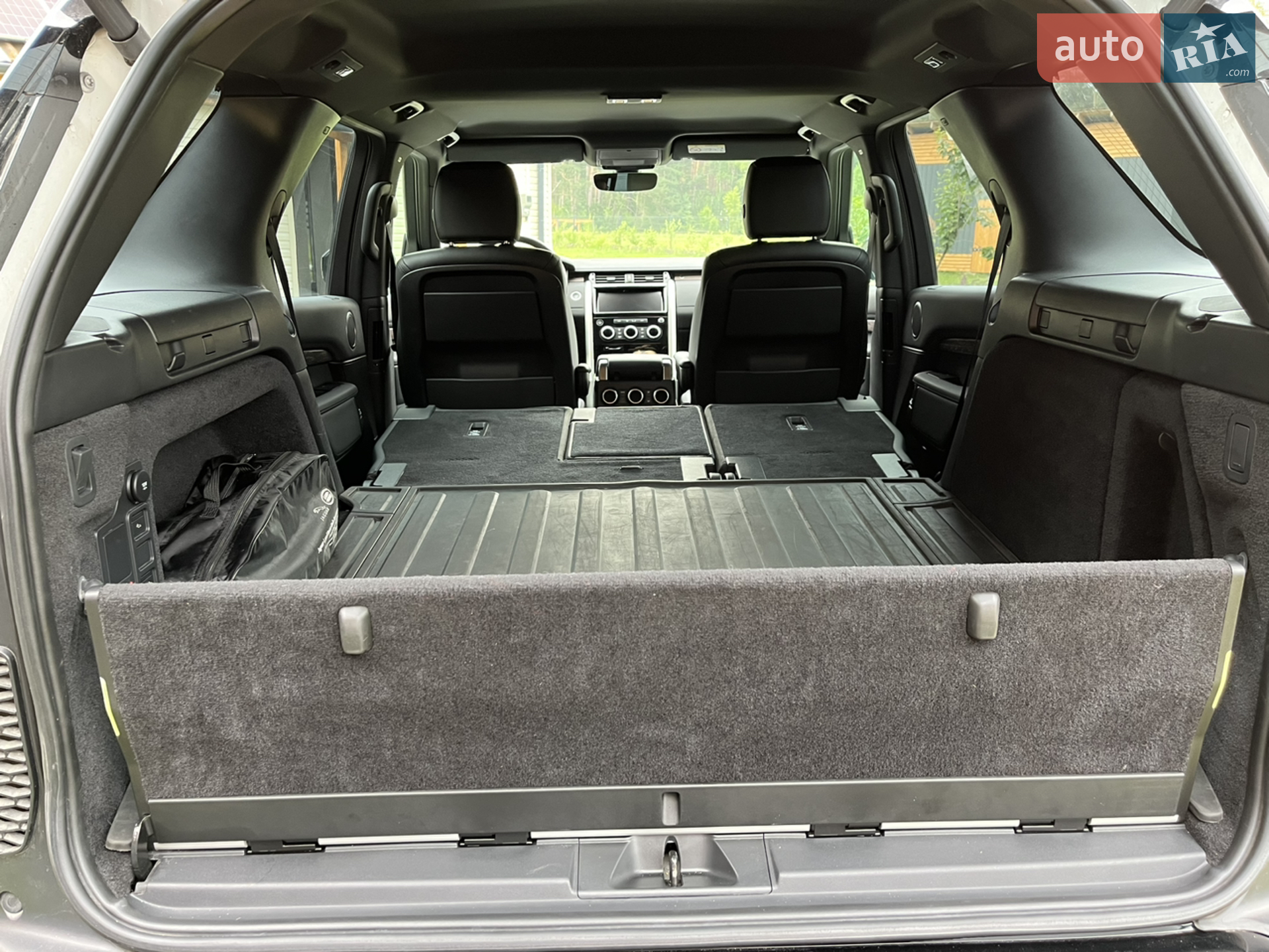 2019 Land Rover Discovery - мініатюра 47
