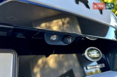 Позашляховик / Кросовер Land Rover Discovery 2018 в 
