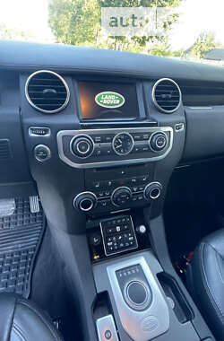 Внедорожник / Кроссовер Land Rover Discovery 2016 в 