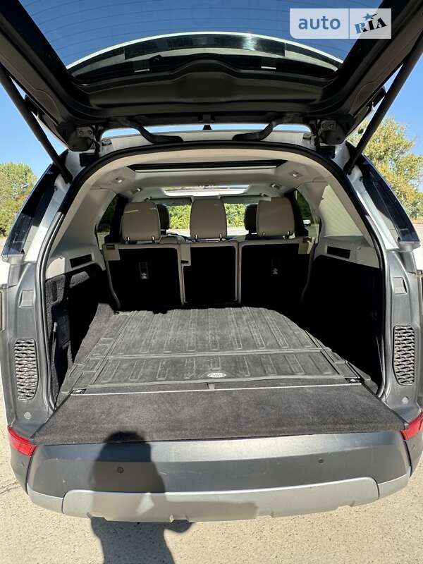 Внедорожник / Кроссовер Land Rover Discovery 2018 в Киеве фото 11 Внедорожник / Кроссовер Land Rover Discovery 2018 в Киеве