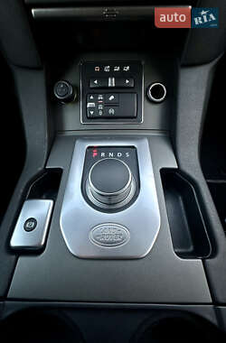 Внедорожник / Кроссовер Land Rover Discovery 2015 в 