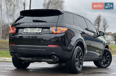 Позашляховик / Кросовер Land Rover Discovery 2016 в Радивиліві