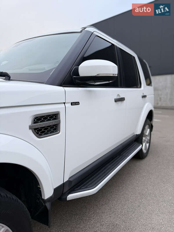 Внедорожник / Кроссовер Land Rover Discovery 2014 в Киеве