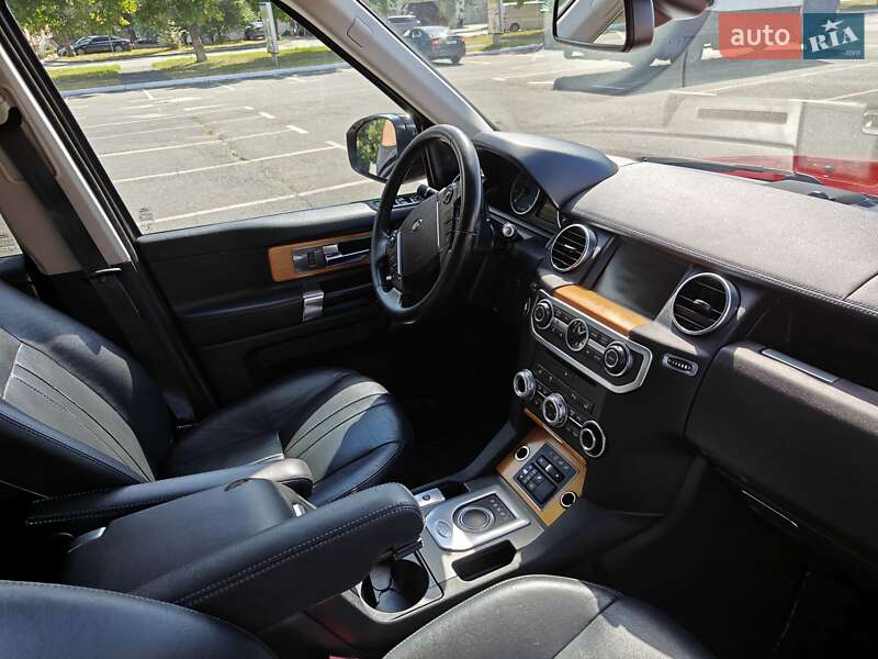 Внедорожник / Кроссовер Land Rover Discovery 2015 в Киеве фото 10 Внедорожник / Кроссовер Land Rover Discovery 2015 в Киеве