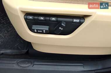 Внедорожник / Кроссовер Land Rover Discovery 2006 в 