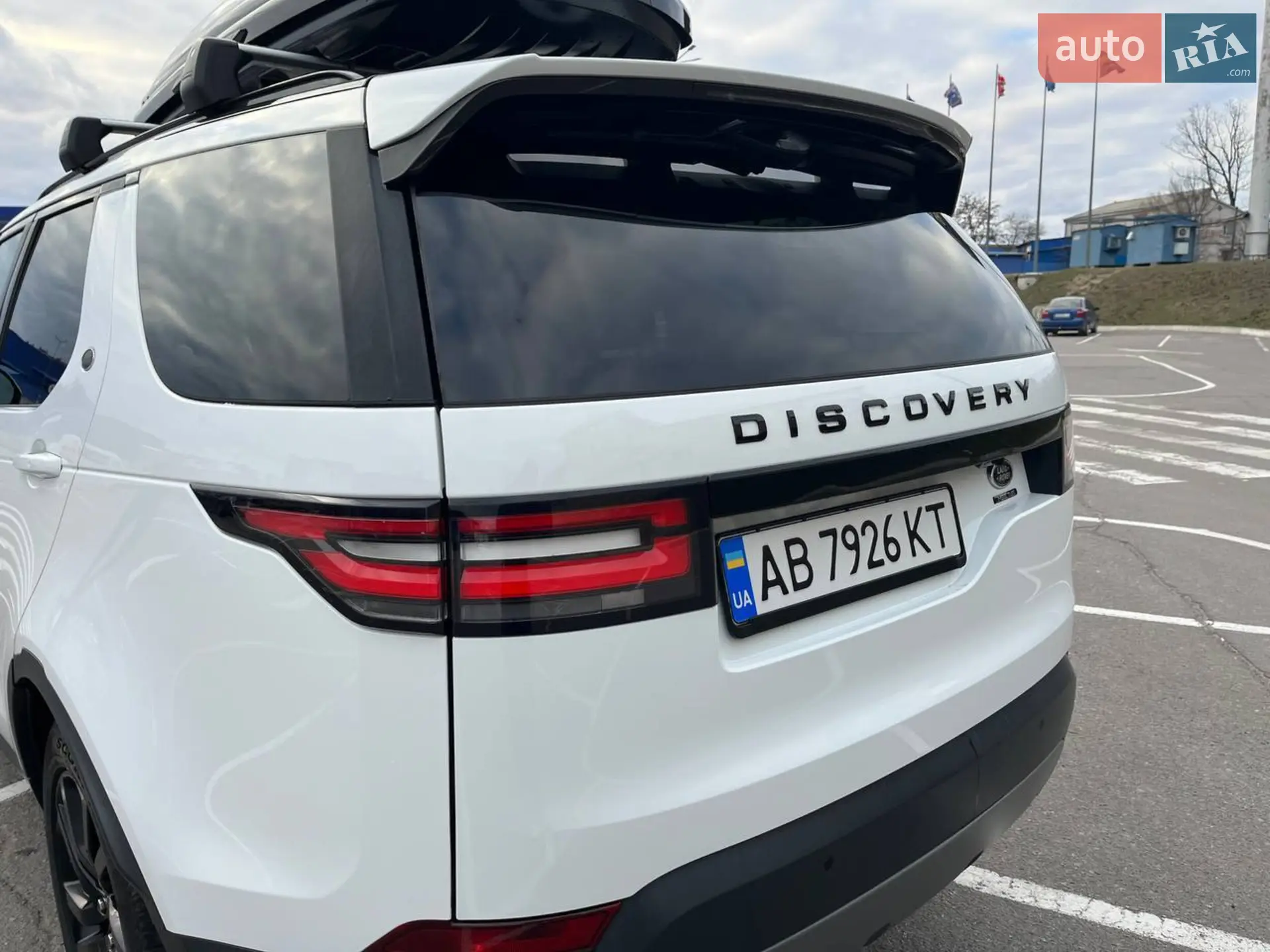 2017 Land Rover Discovery - мініатюра 11