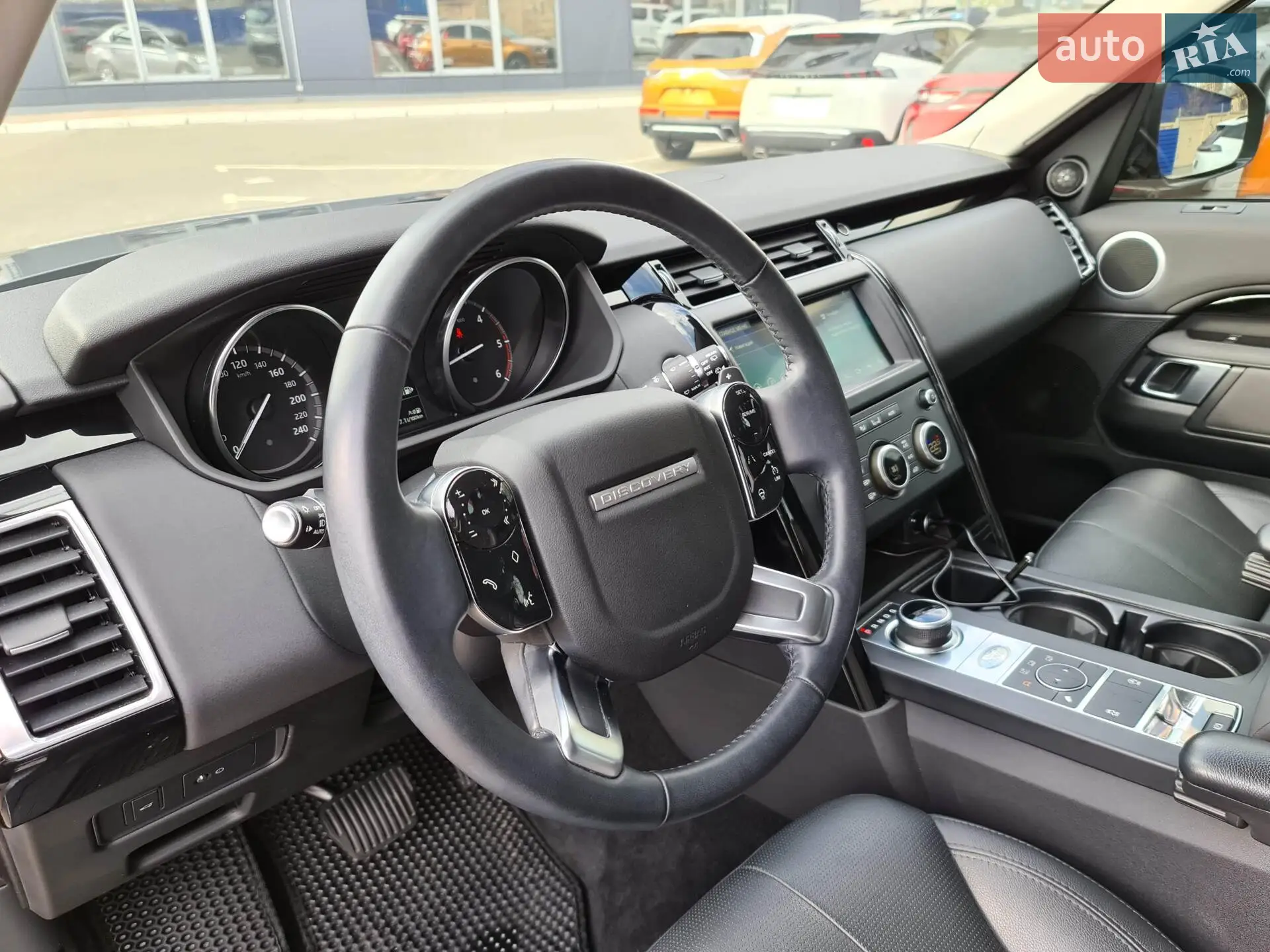 2019 Land Rover Discovery - мініатюра 24