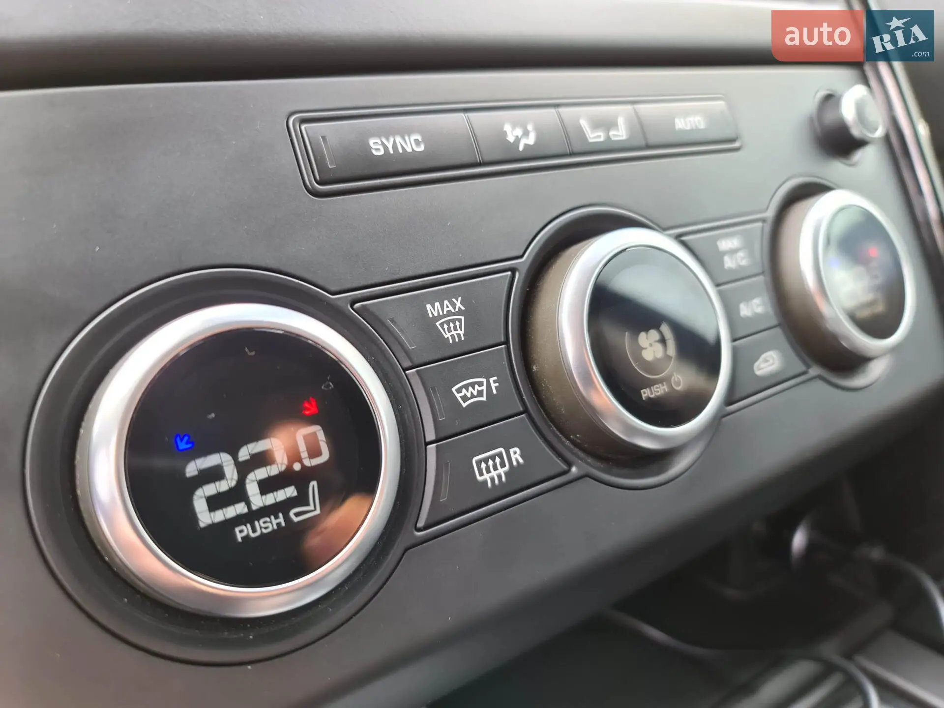 2019 Land Rover Discovery - мініатюра 31