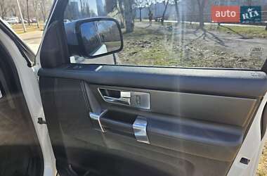 Внедорожник / Кроссовер Land Rover Discovery 2013 в 