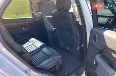 Внедорожник / Кроссовер Land Rover Discovery 2017 в 