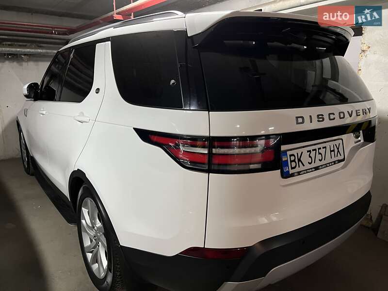 Позашляховик / Кросовер Land Rover Discovery 2017 в Києві