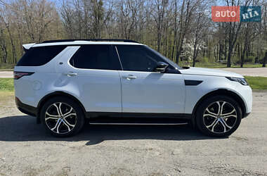 Внедорожник / Кроссовер Land Rover Discovery 2017 в 