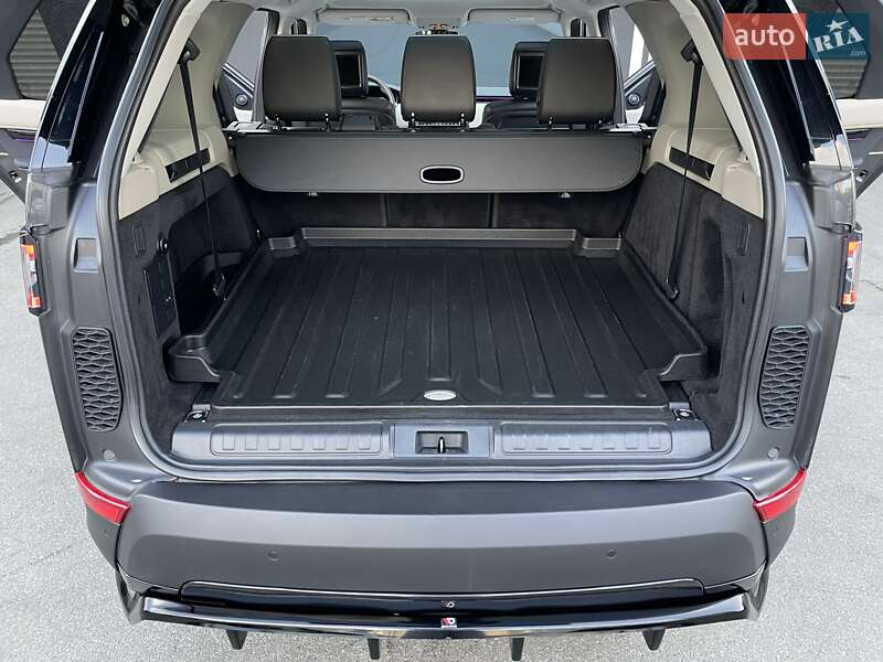 Внедорожник / Кроссовер Land Rover Discovery 2018 в Киеве