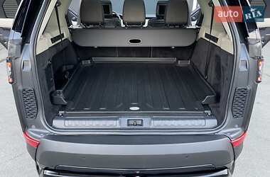 Внедорожник / Кроссовер Land Rover Discovery 2018 в 