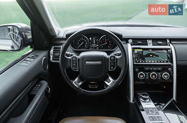 Внедорожник / Кроссовер Land Rover Discovery 2017 в 