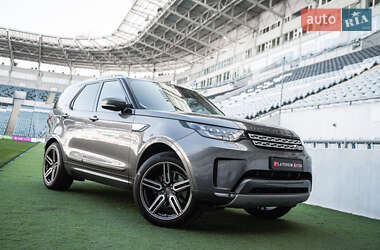 Внедорожник / Кроссовер Land Rover Discovery 2017 в 