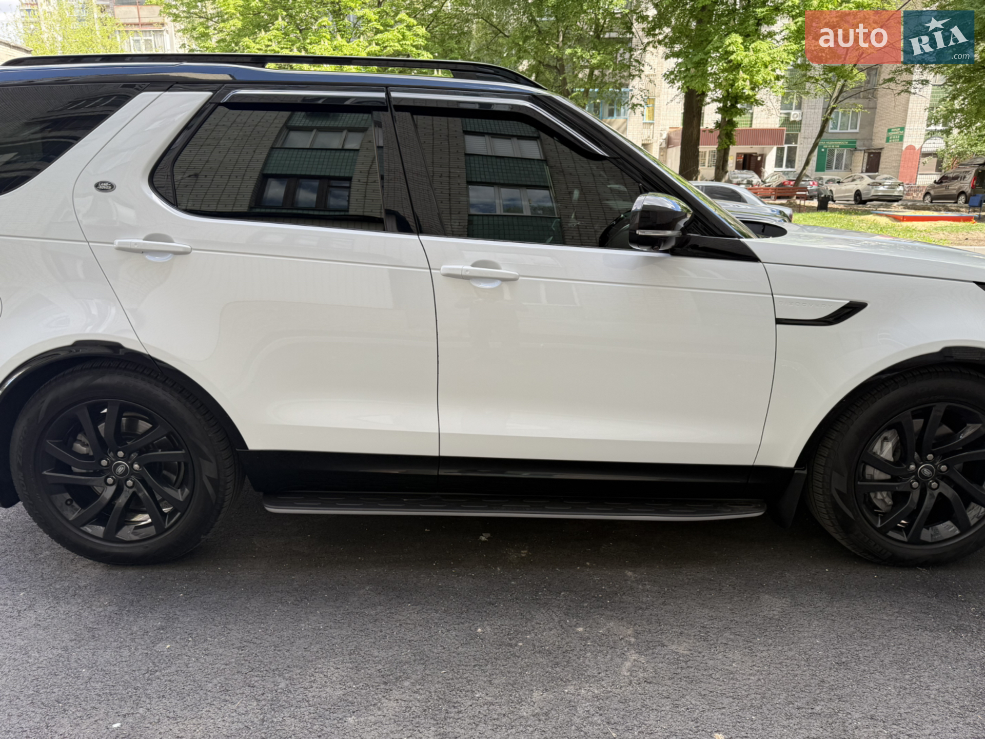 2023 Land Rover Discovery - мініатюра 12
