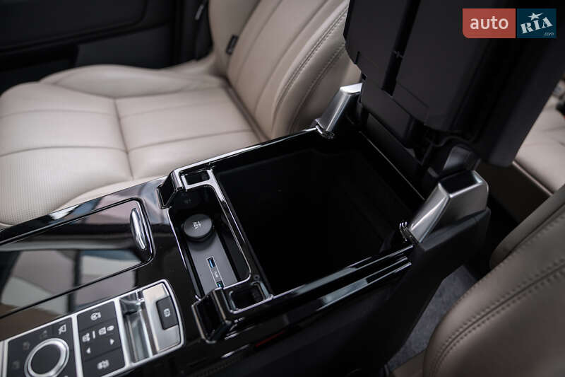 Внедорожник / Кроссовер Land Rover Discovery 2019 в Киеве