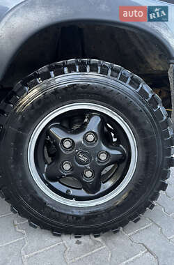 Позашляховик / Кросовер Land Rover Discovery 1996 в 