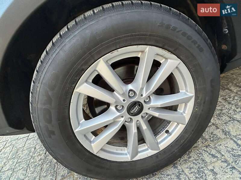 Внедорожник / Кроссовер Land Rover Discovery 2006 в Черновцах