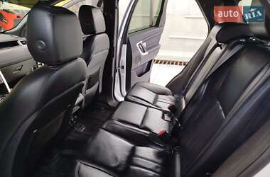Позашляховик / Кросовер Land Rover Discovery 2015 в 