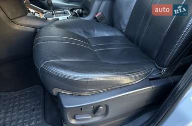 Позашляховик / Кросовер Land Rover Discovery 2010 в 