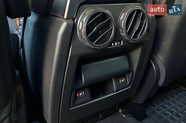 Позашляховик / Кросовер Land Rover Discovery 2010 в 