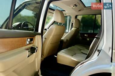Позашляховик / Кросовер Land Rover Discovery 2015 в 